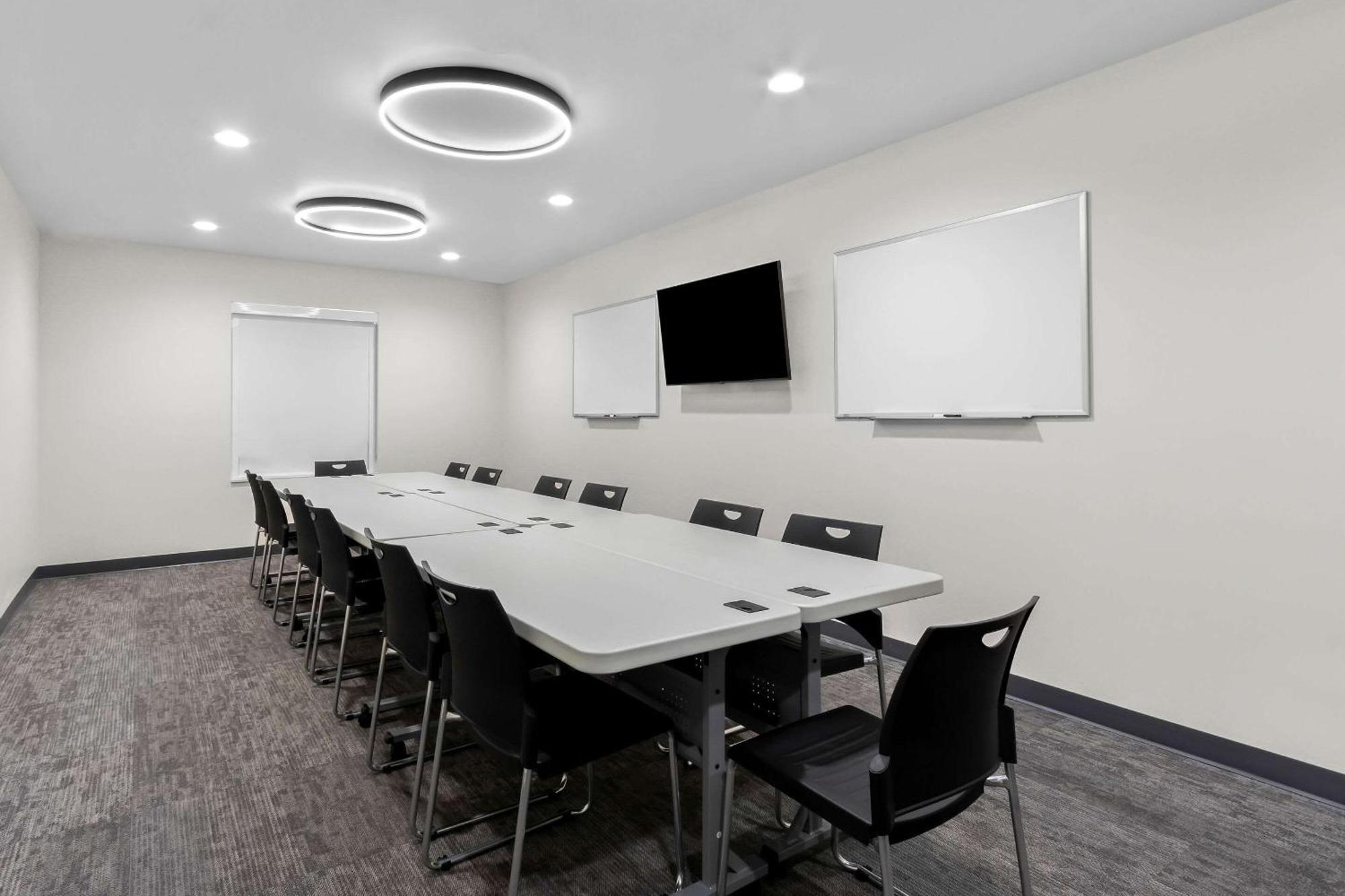 Everhome Suites Glendale Sports Entertainment District Екстериор снимка